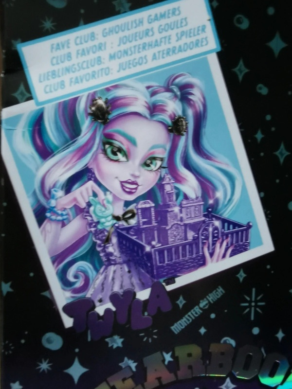 Monster High Fearbook Twyla - 7