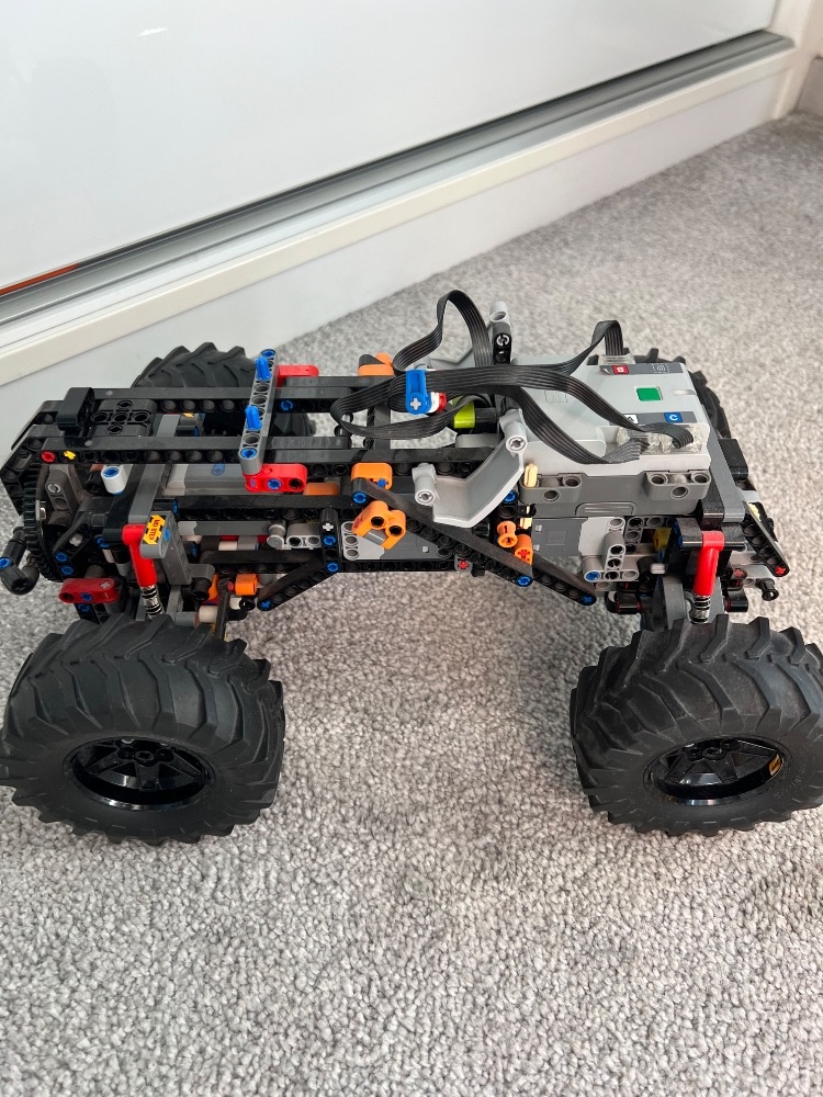 LEGO TECHNIC RC EXTRÉMNÍ TERÉŇÁK 4×4 - 7