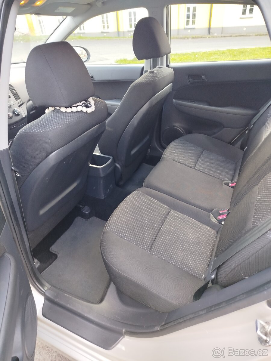 Hyundai i30 1.6 crdi - 7