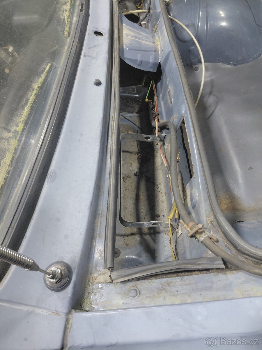 Škoda 120M karoserie - 7