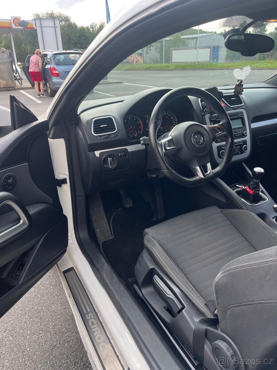VW Scirocco 1.4 TSI, 90 kW, r.v. 2011 - 7