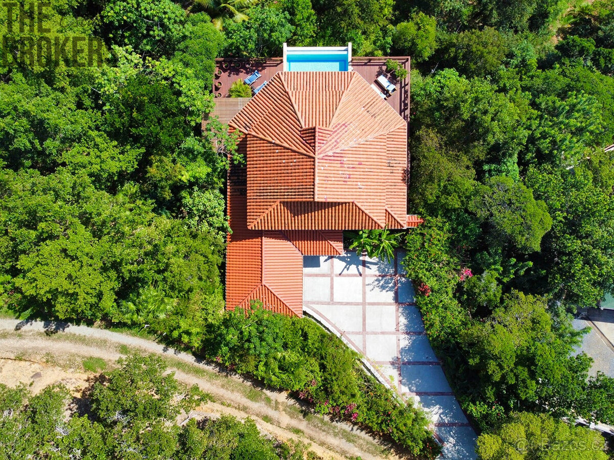 Ocean View 3BD & 2.5BT Home Lost Isles Estate, Roata - 7