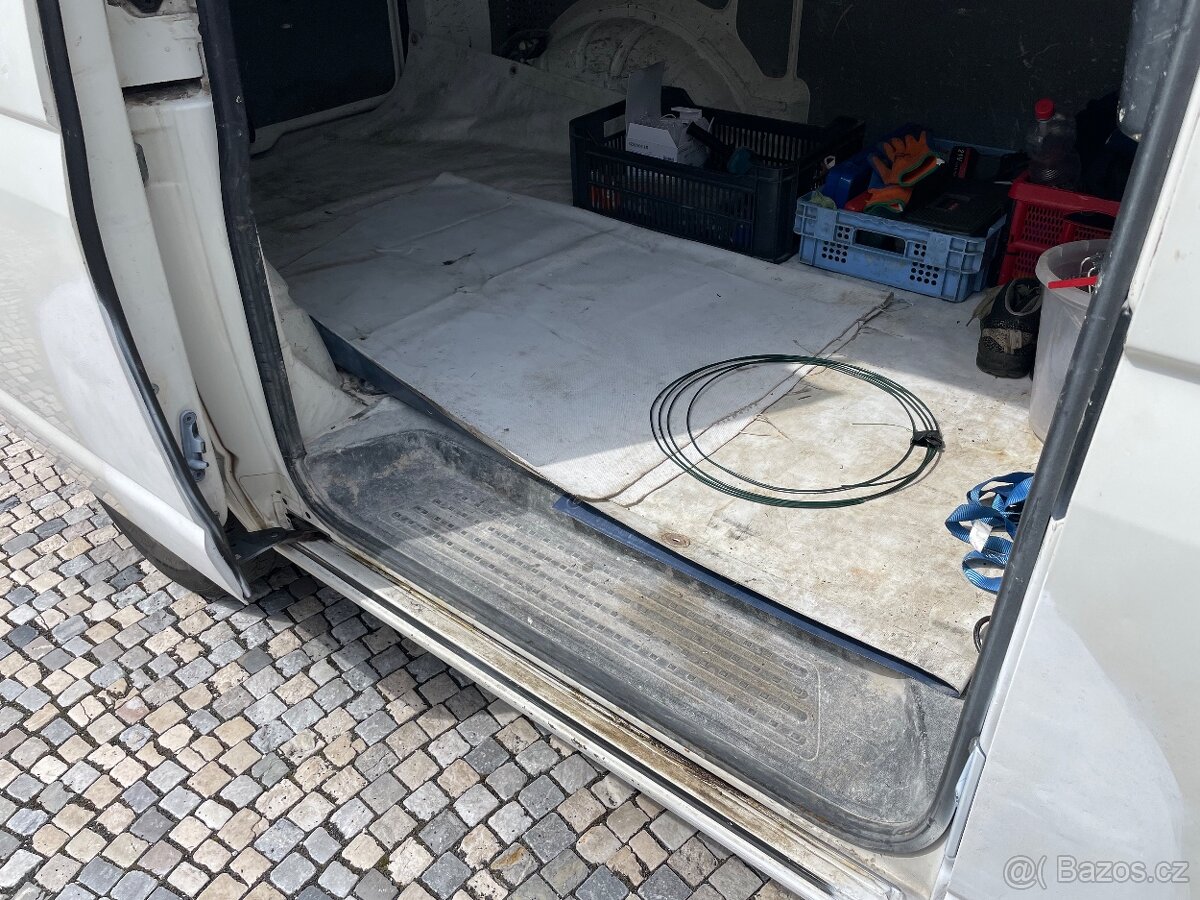 VW T5 transporter 1,9 TDI - 75 KW - 7