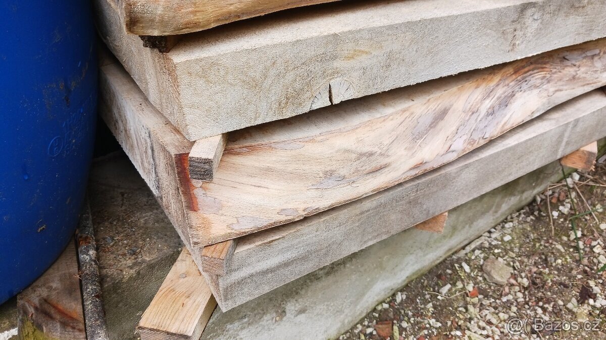 Jilmové suché fošny, sušeno 5,5 roku - 7