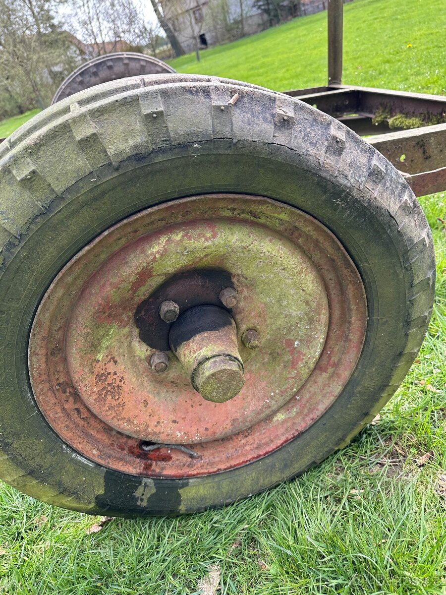 Kára za traktor - 7