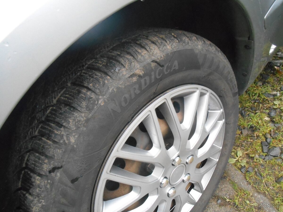 ford galaxy 7 mist rok 2008 obsah 1,8 92kw najezd 320tis - 7