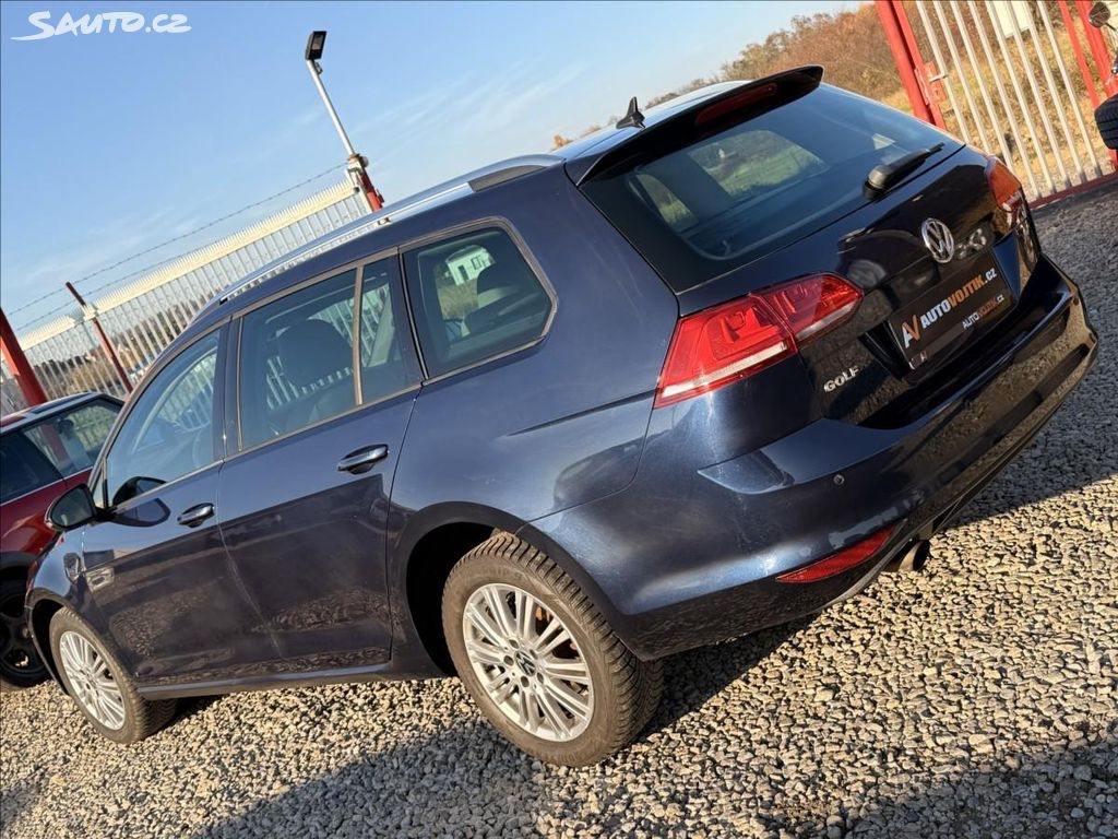 Volkswagen Golf 1.2Tsi DSG 143000km Nová Stk - 7
