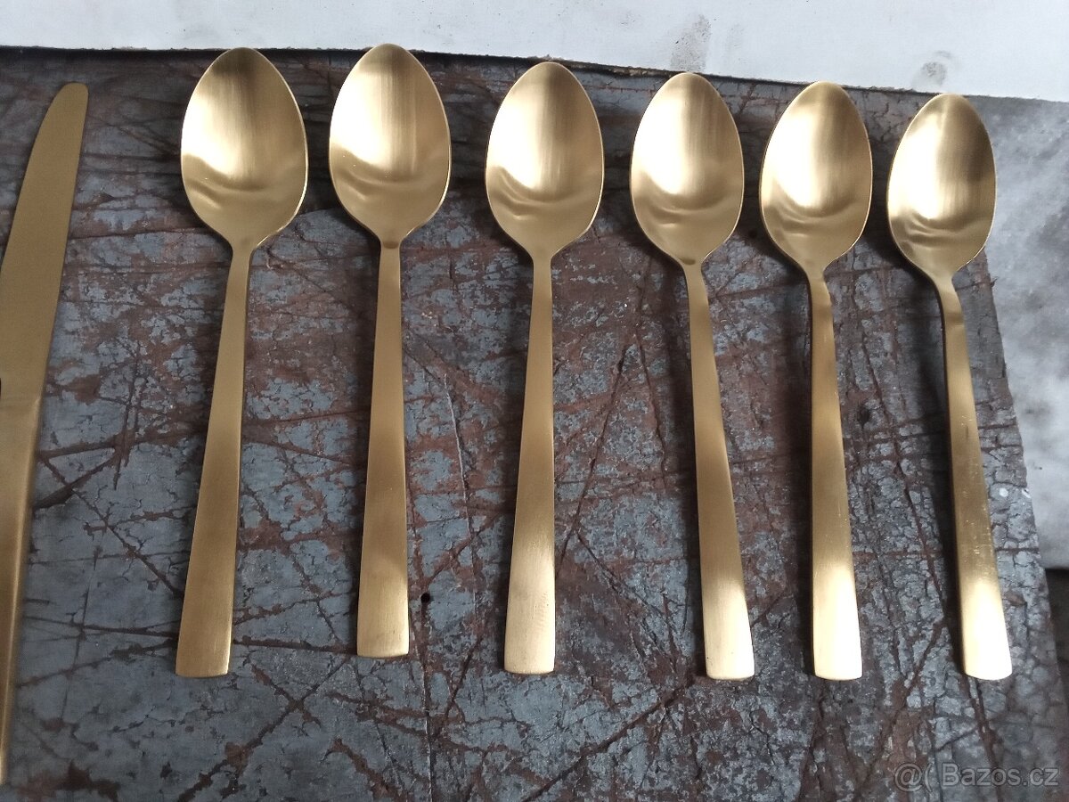 NOVÁ 24 dílná sada zlatých příborů Björn nepoužité - 7