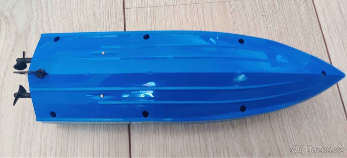 Motorový člun na dálkové ovládání - 2ks - 7