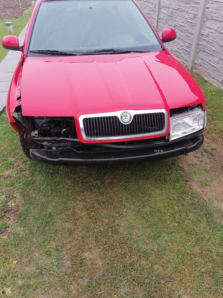 Škoda Octavia 1,9 tdi - bouraná - 7