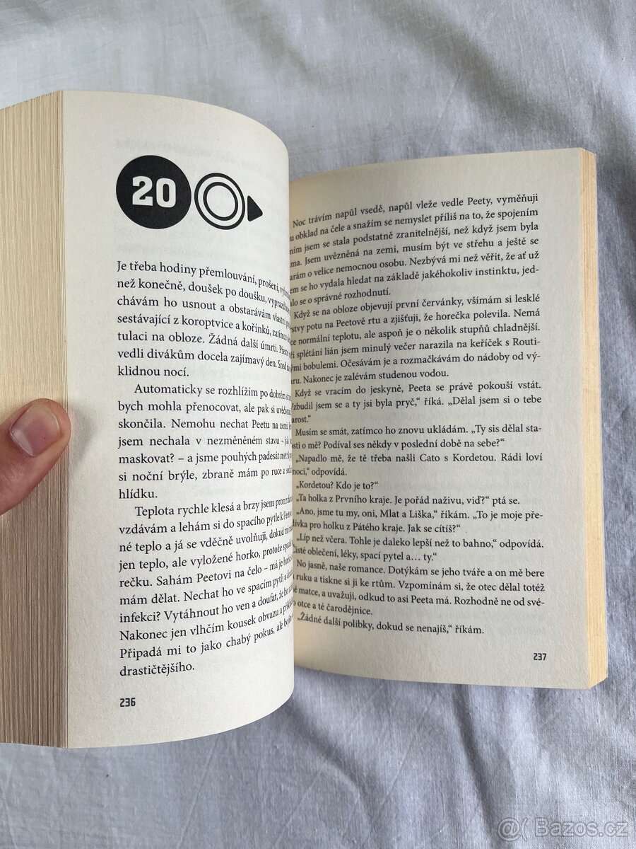 Hunger Games od Suzanne Collinsové - 7