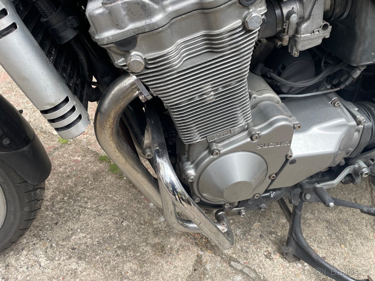 Suzuki GSX 1100G - 7