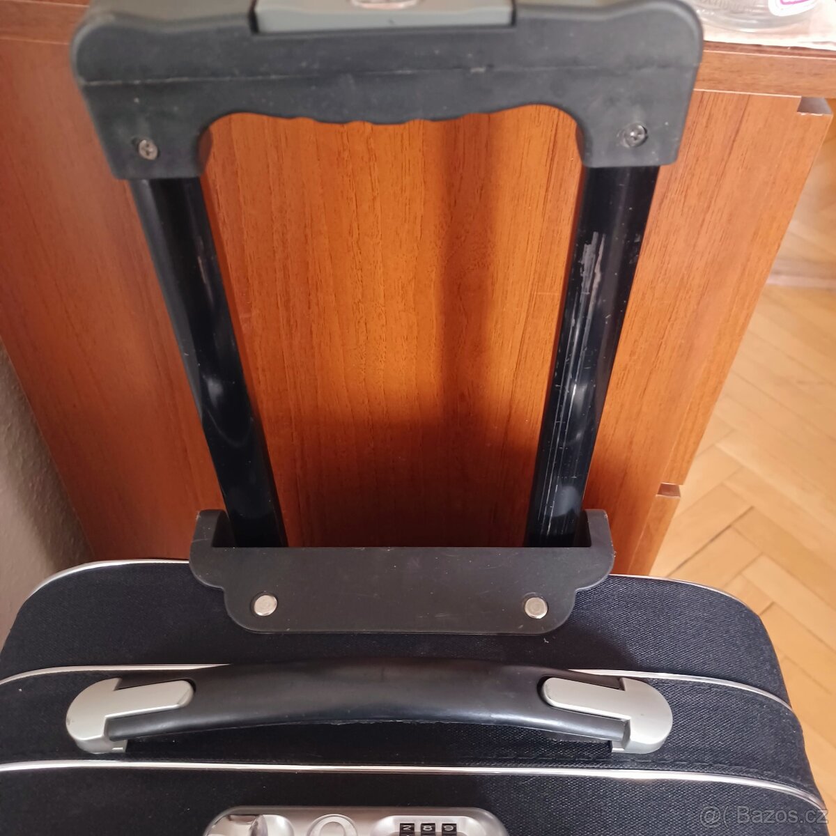 Cestovní střední kufr - 7