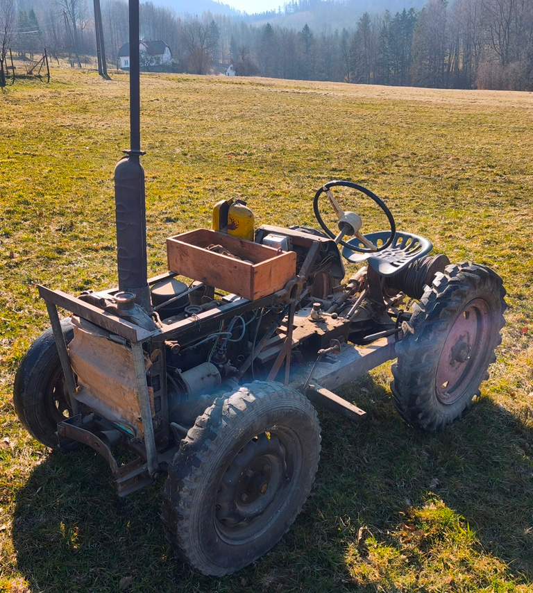 Malotraktor s navijákem - 7