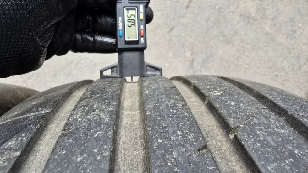 Letní pneu 235/45/17 Fulda - 7