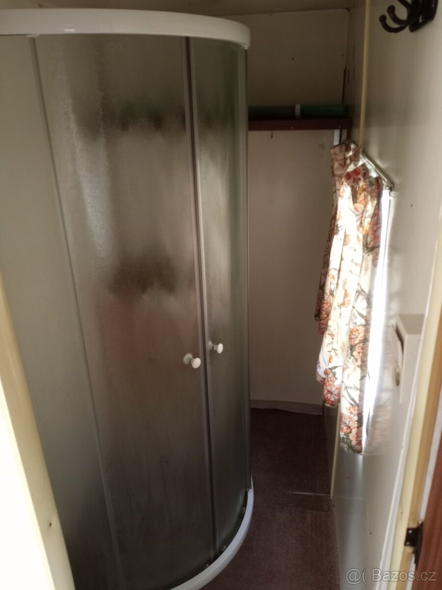 Zahrada s chatou - 7