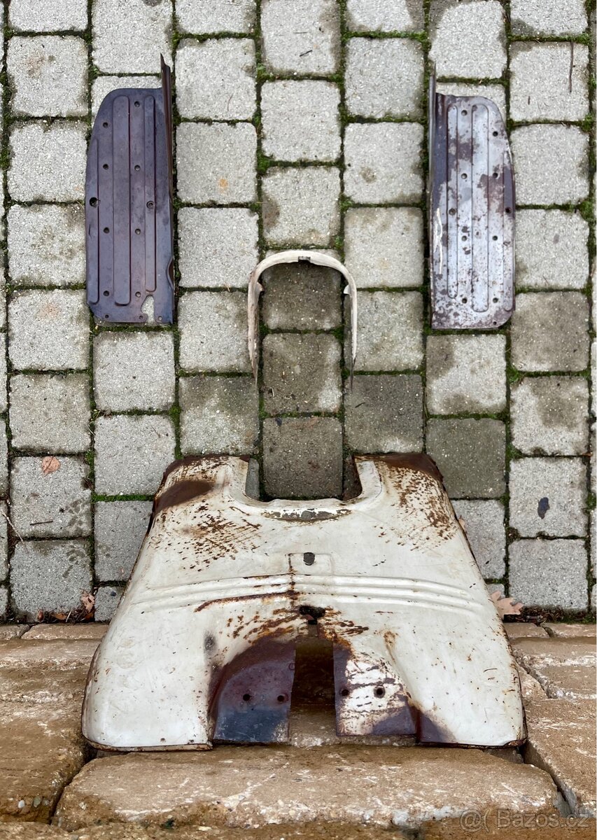 Jawa 50 05 20 21 pionýr - sada revmaplechů - 7