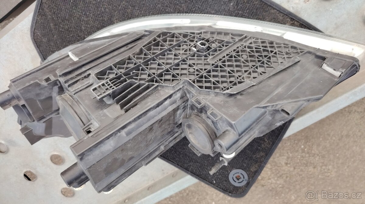 Octavia 2 Facelift blatník pravý - 7