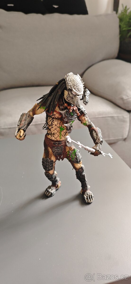 Predatoři Neca 1/10 + Hound+trůn - 7