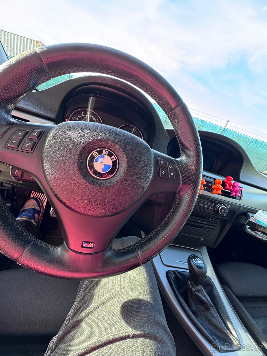 BMW e91 325d manuál - 7