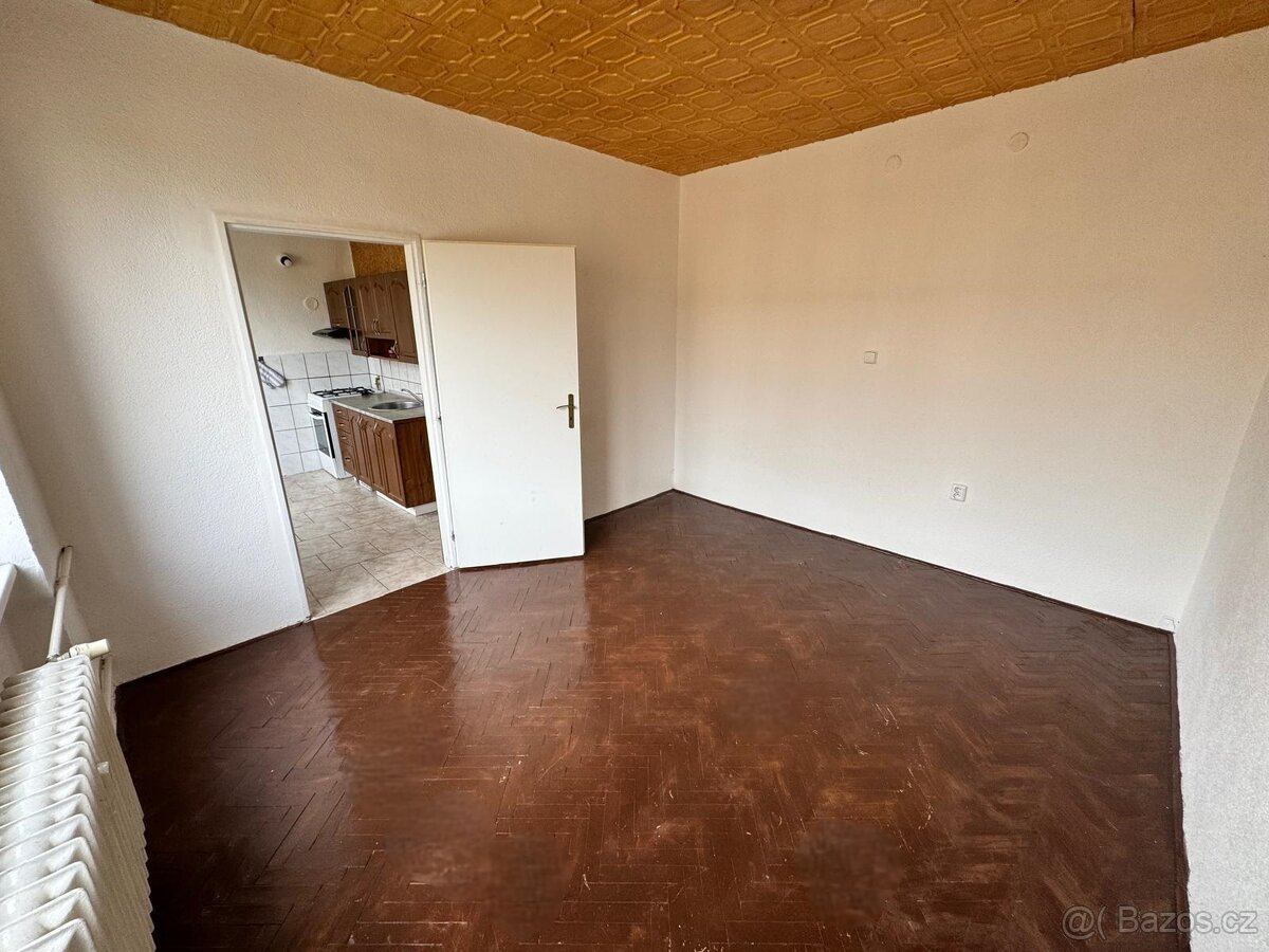 (765) Pronájem, byt 2+1, 60 m, 104, Bukovany - 7