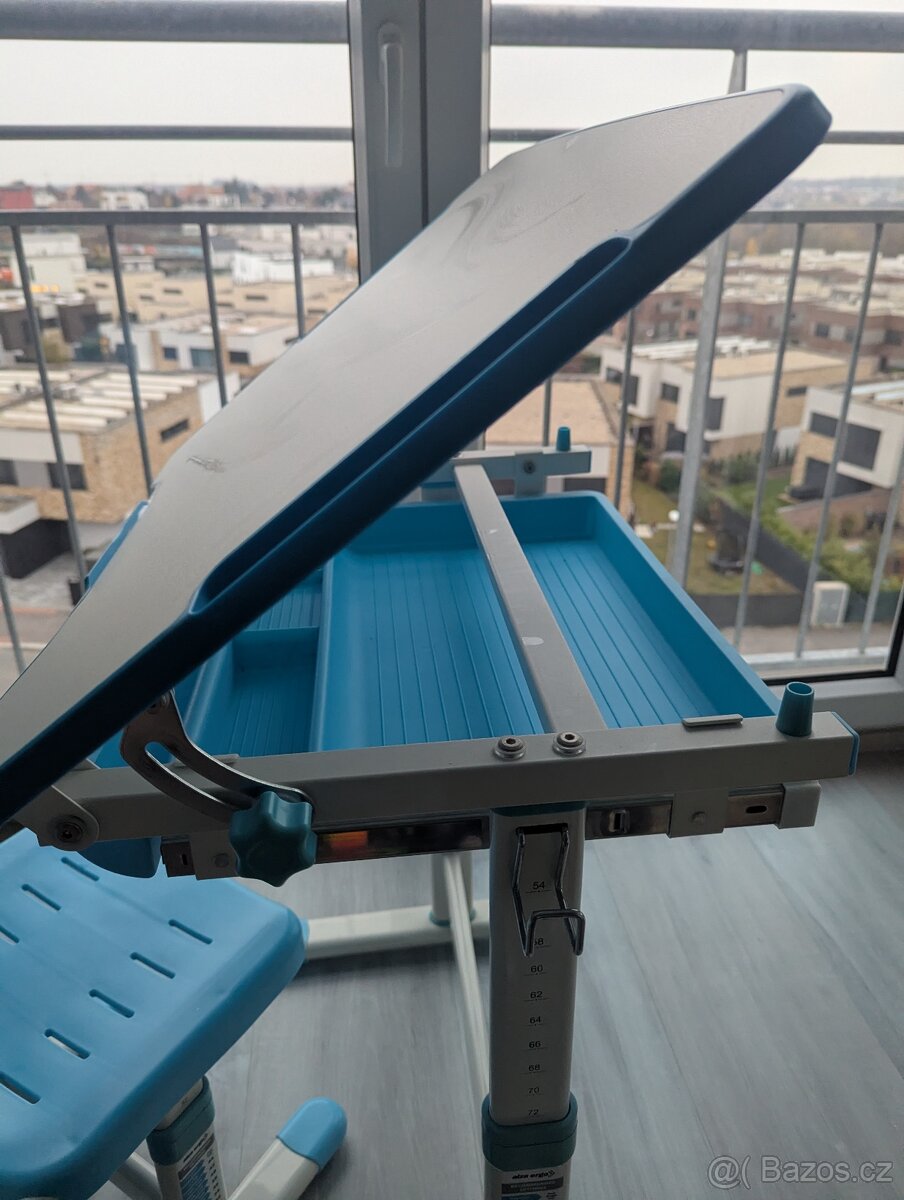ZÁNOVNÍ Ergonomický dětský stůl se židlí - 7