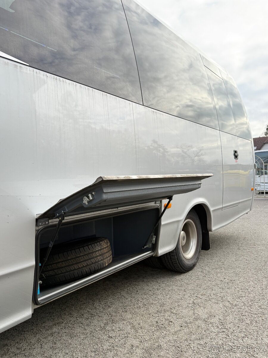 Rok 2019 - XXL IVECO DAILY Indcar Wing - 7