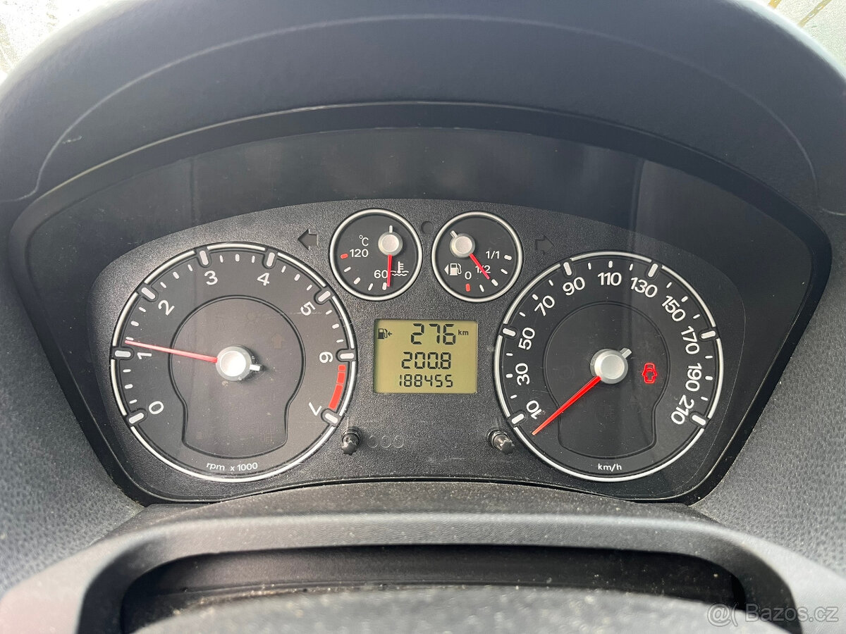 prodám Ford Fiesta 1,3 44kw , 2006 - 7