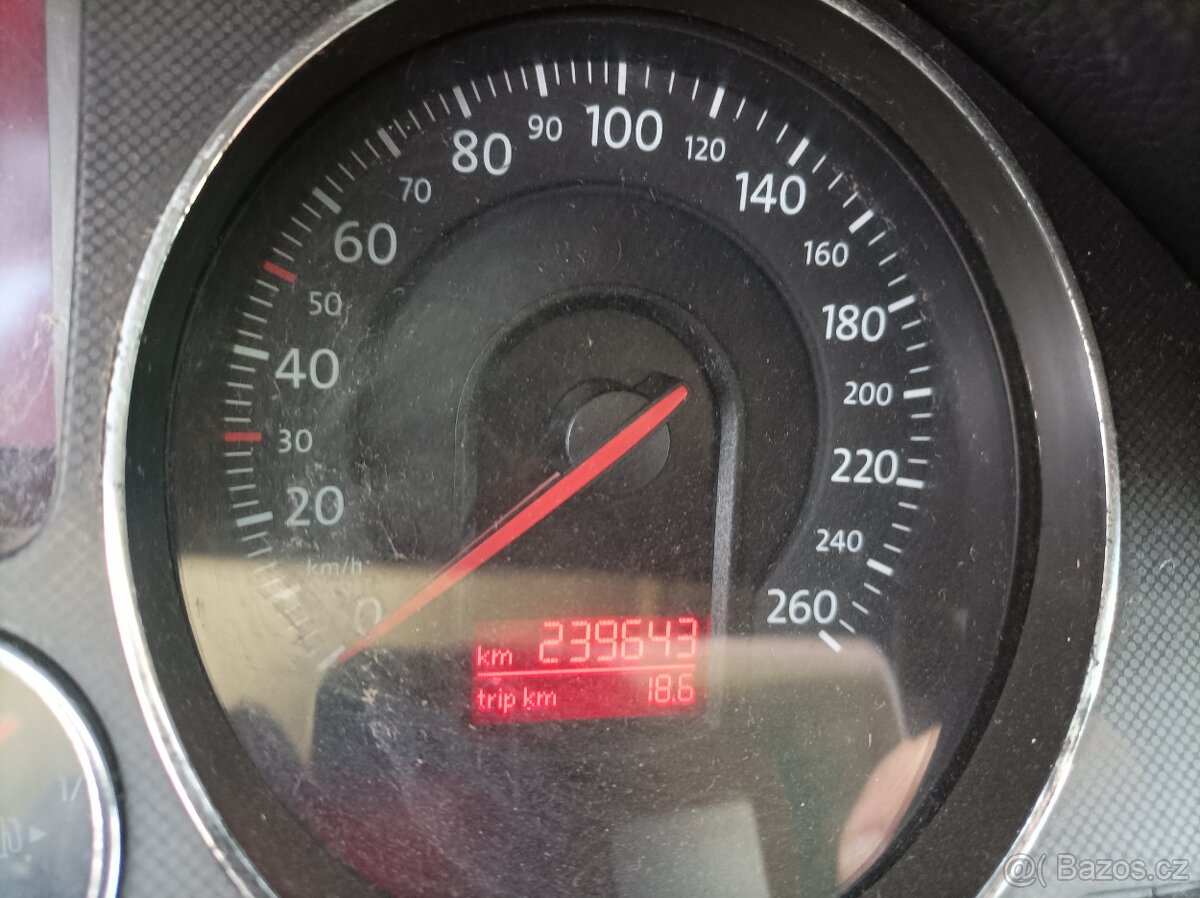 Volkswagen Passat - 7