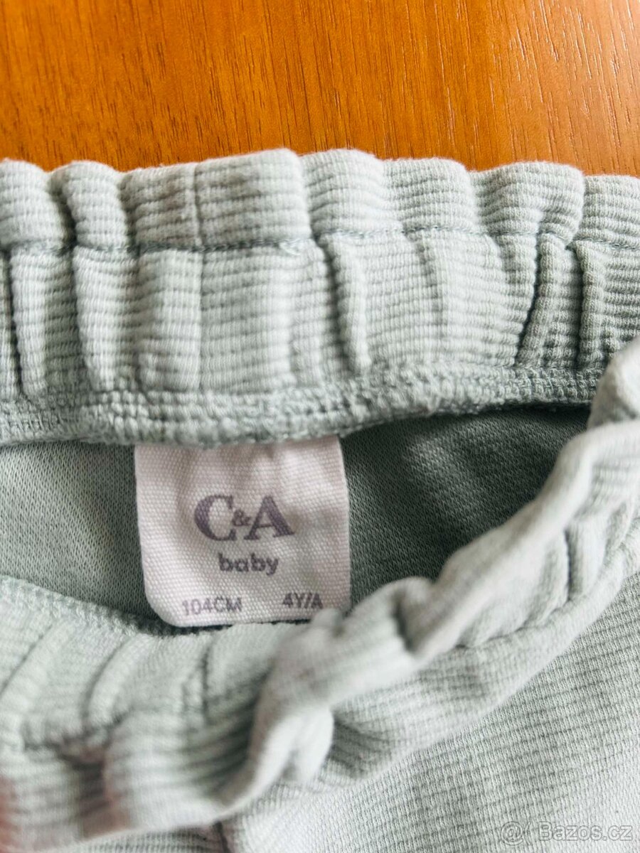 Dvoje Kalhoty vel. 104 top stav - 7