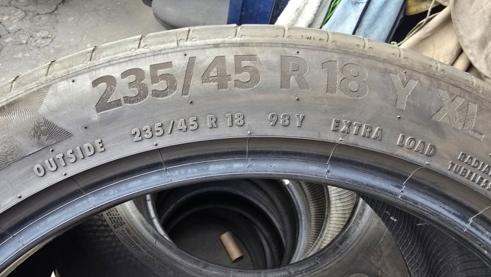 Letní pneumatika 235/45/18 Continental - 7