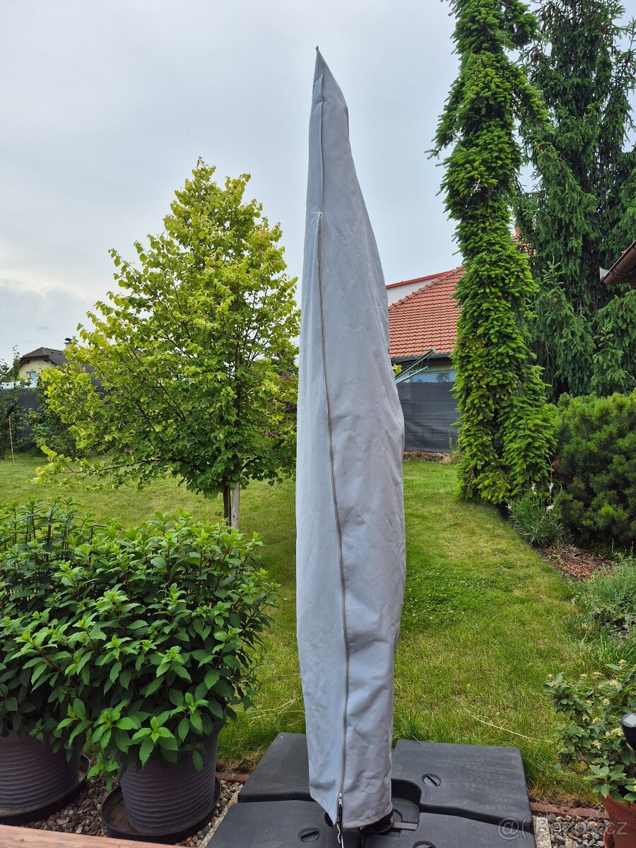 Slunečník s boční nohou - 7