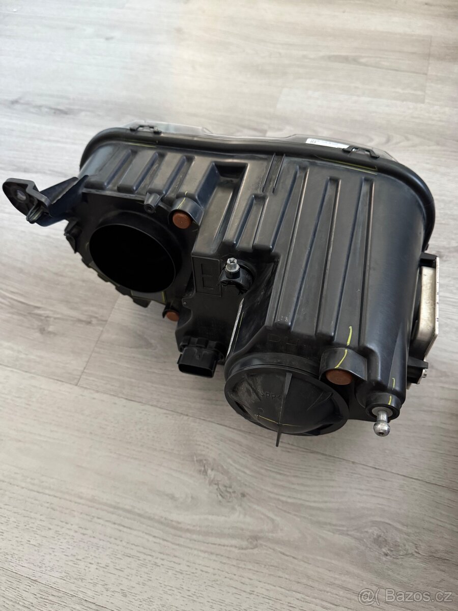 Dodge Challenger 2015+ originální Mopar světla - 7