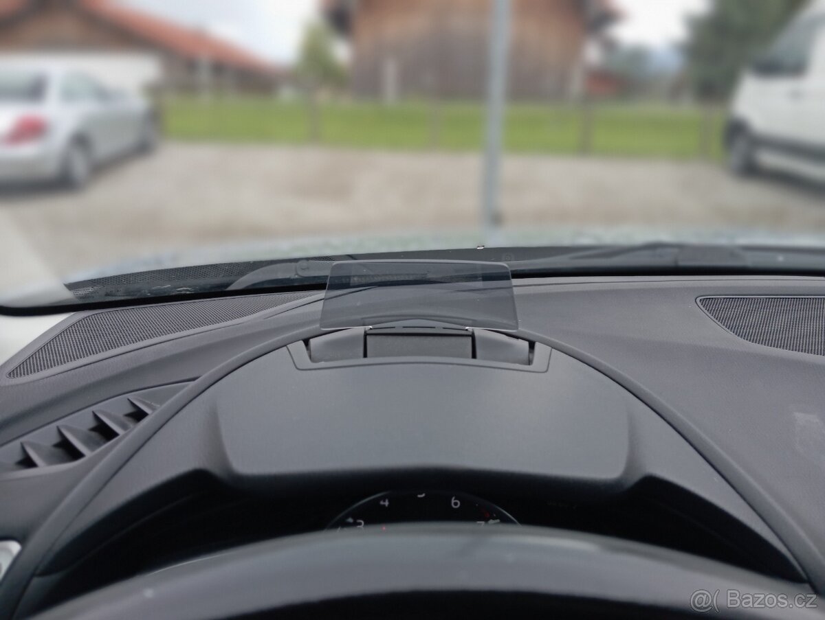 Mazda 3 2,0 benzín 1 Majitelka, bohatá výbava.. - 7