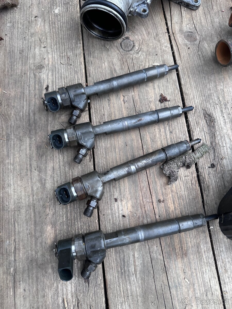 Díly na W211 om648 - 7