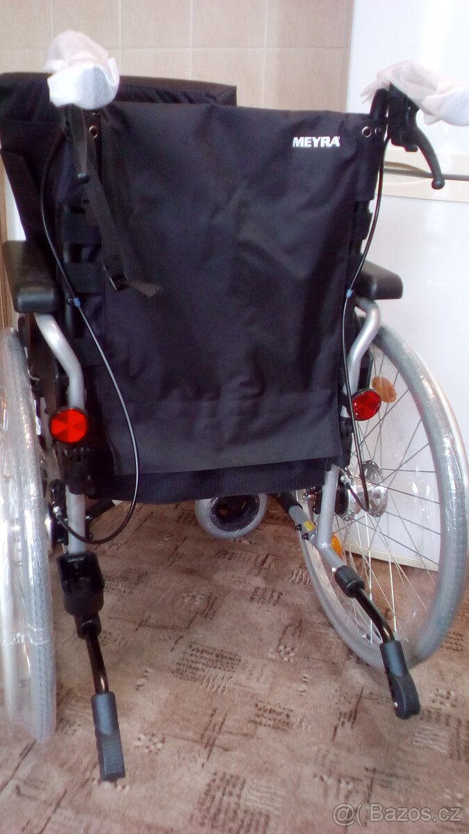 INVALIDNÍ VOZÍK--44cm+BUBNOVÉ BRZDY- lze zaslat po ČR - - 7