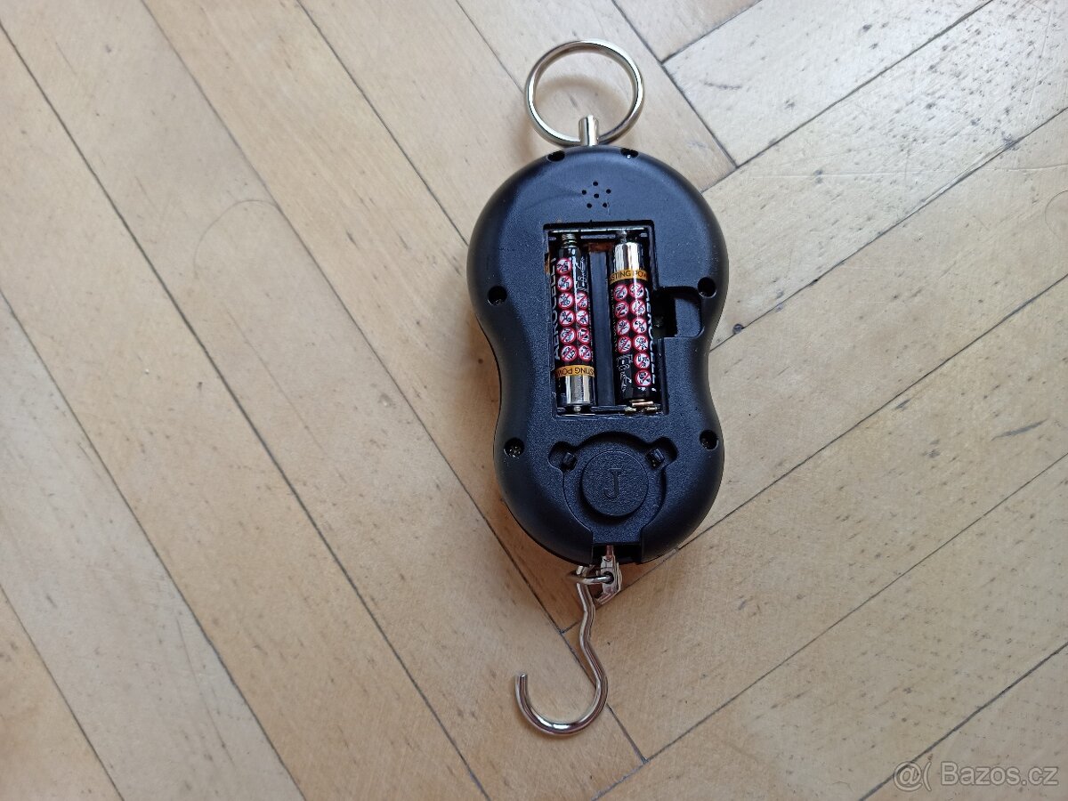 DVDAsus;Hitachi;Rybář.váhaDT-07;RetroRádioINTEROUND TR15 - 7