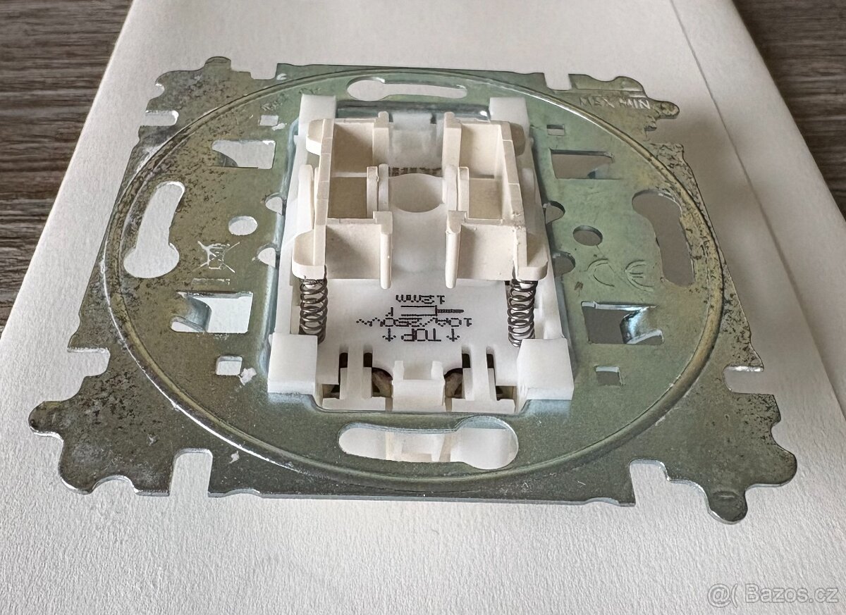 ABB levit, žaluziova tlačítka, vypínače, rámečeky - 7