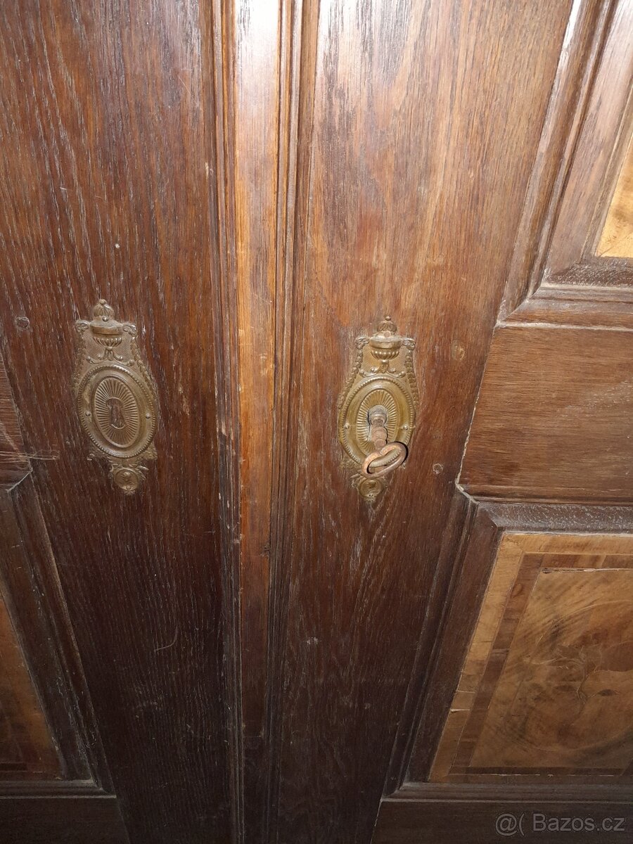 Barokní skříň - 7