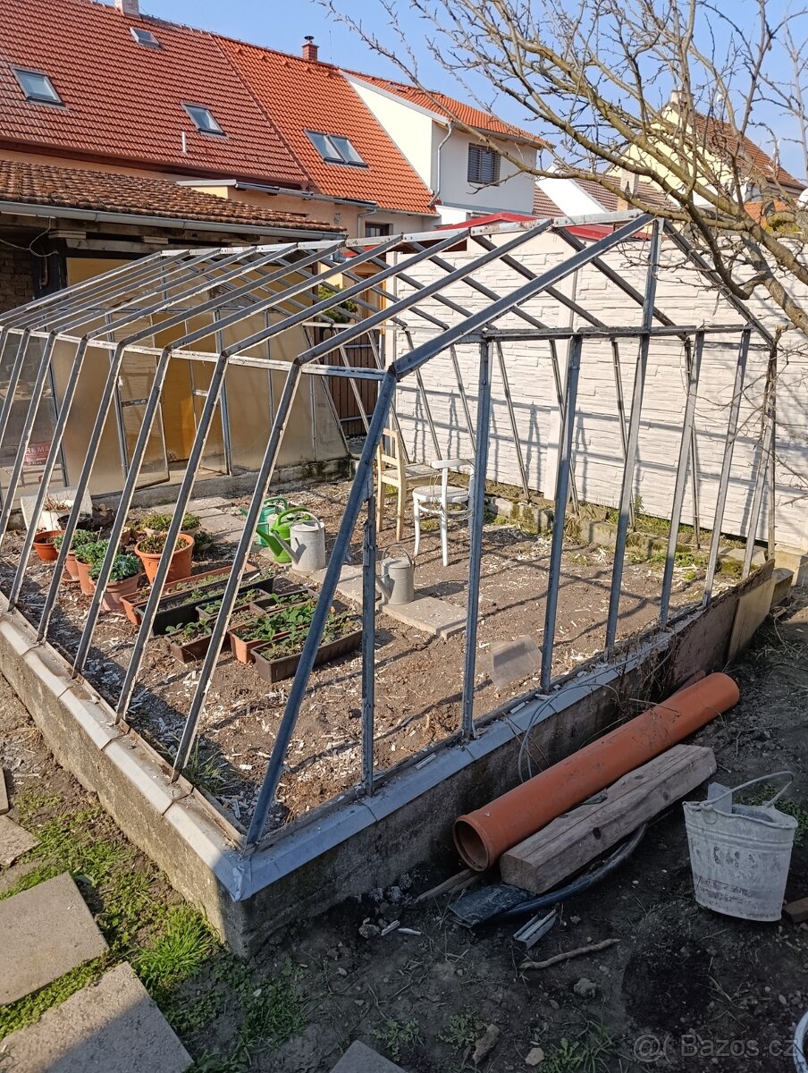 Skleník - 7