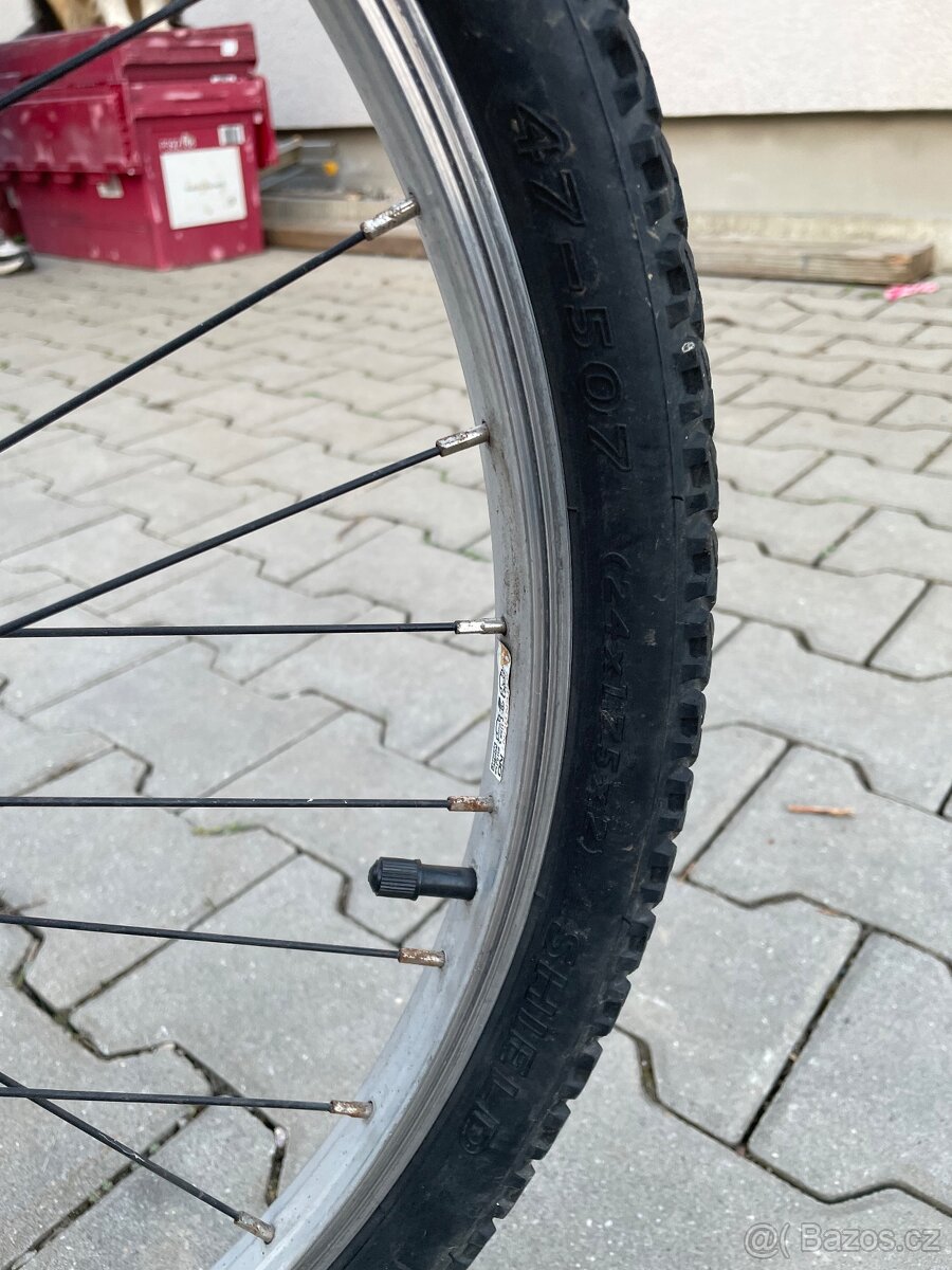 Dívčí kolo vel. 24 - 7