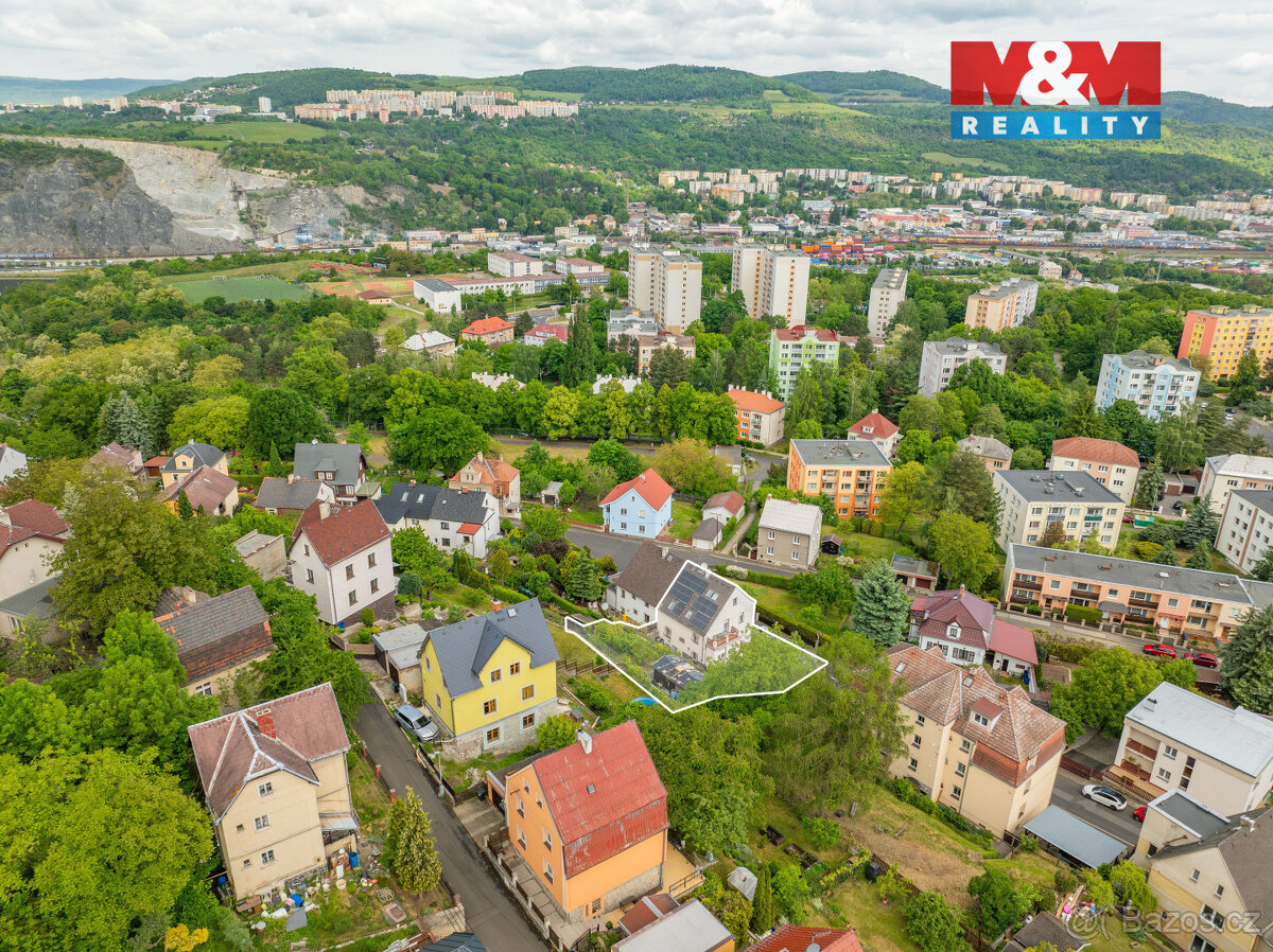 Prodej rodinného domu s dvougaráží v Ústí n/L ,ul. Škrétova - 7