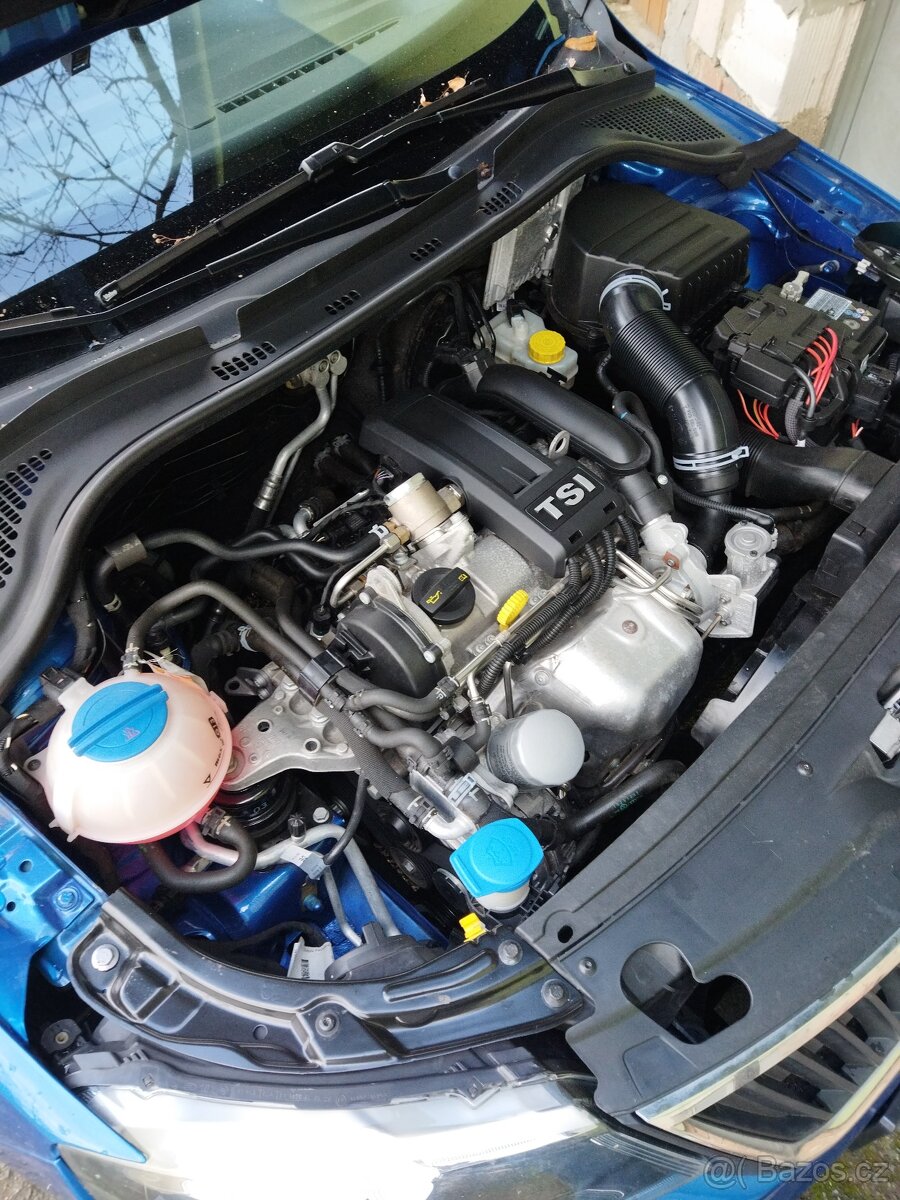 Skoda rapid Spaceback 1.2 rok 2014 pouze 45000km - 7