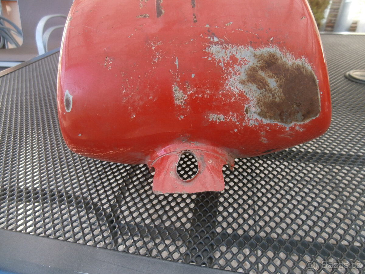 Nádrž na motocykl MZ starší 700 kč včetně poštovného - 7