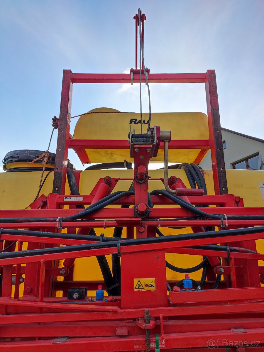 Postřikovač RAU - 7