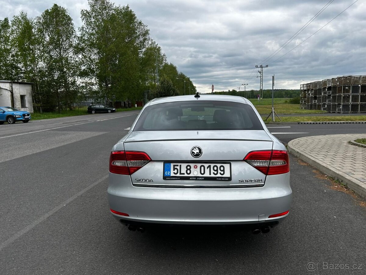Škoda Superb 3.6 V6 4x4 DSG - 7