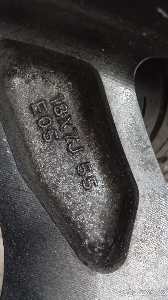 Subaru 225/55 R18 - 7