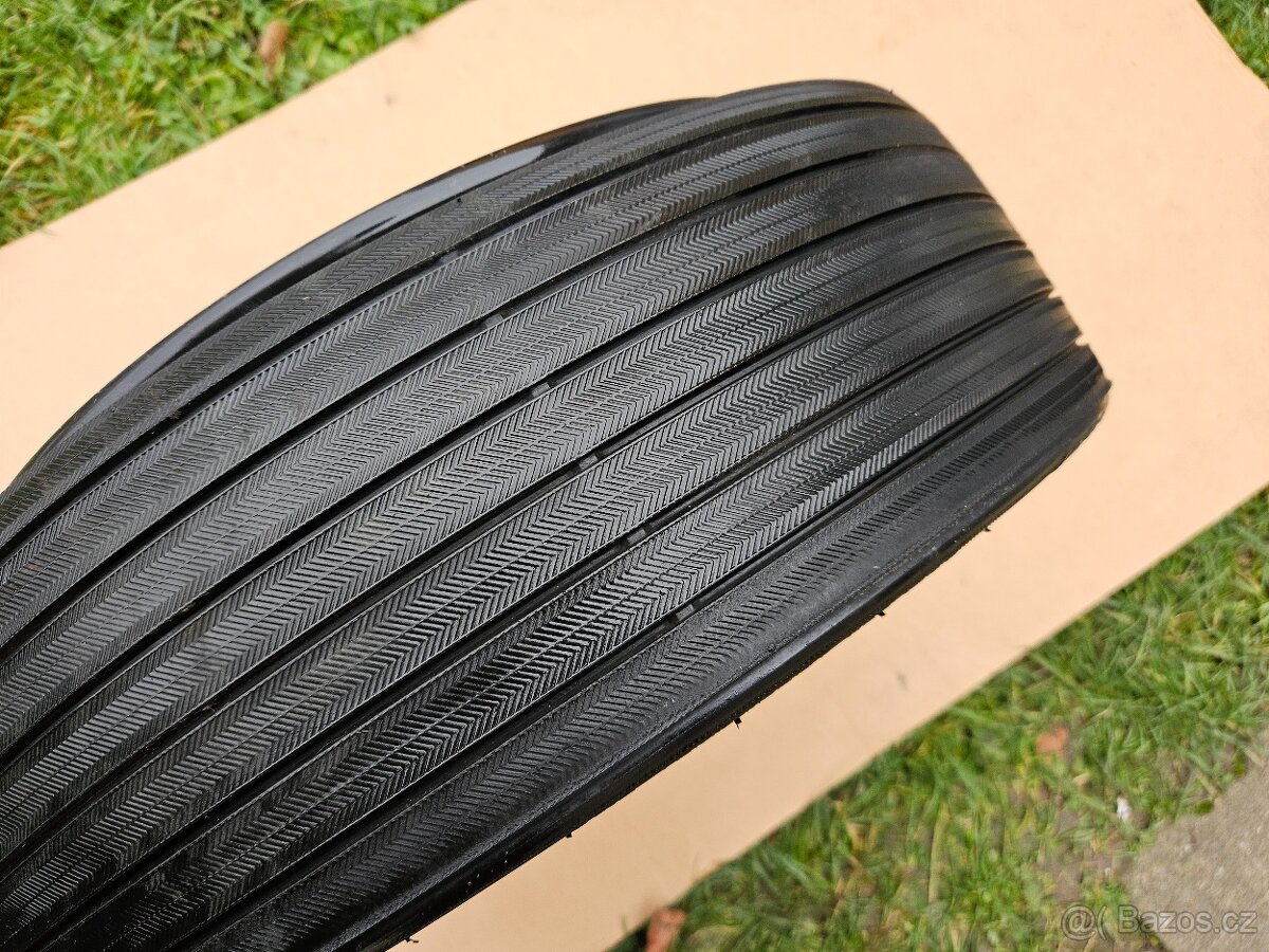 Audi Q7 Touareg Cayenne dojezdová rezerva R18 - 7