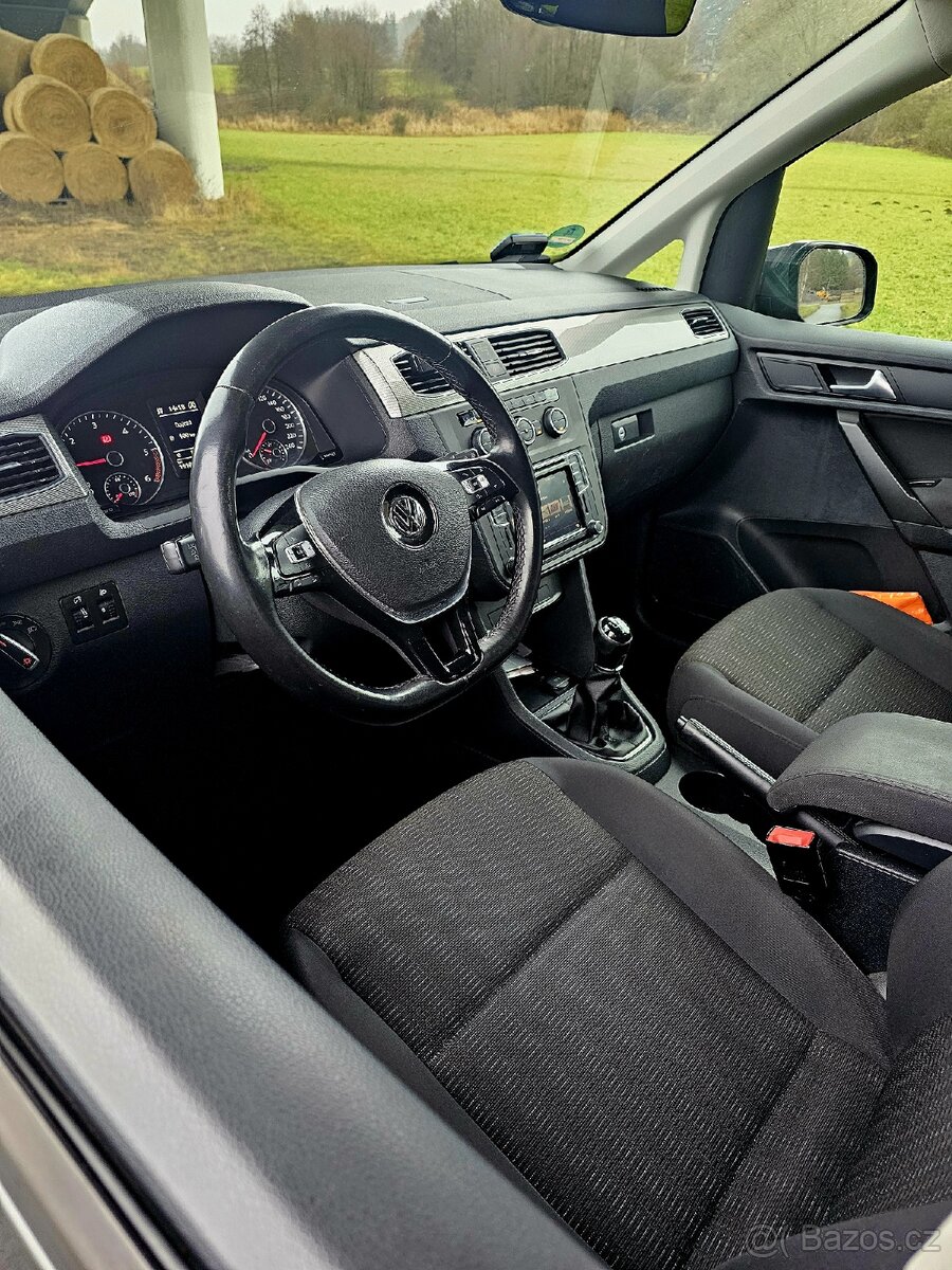 Vw caddy Maxi 2,0 tdi 110kw rok 2018 5ti místné - 7