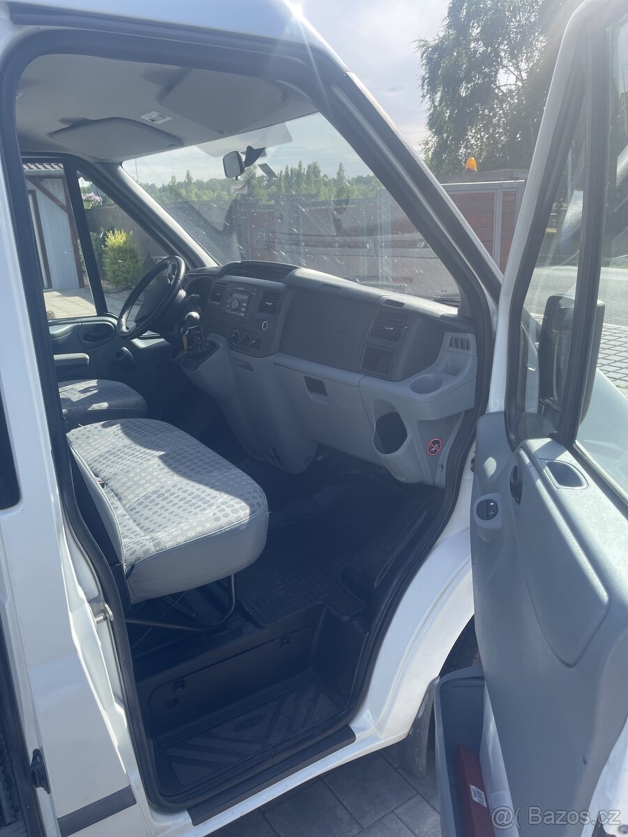 Pronájem Ford Transit 8 + 1 dlouhá verze - 7